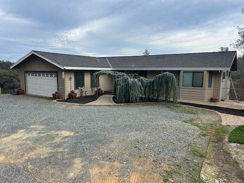 11647 Globe Lane, Grass Valley, CA, 95949 | Card Image