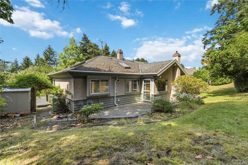 4343 Emily Carr Dr, Victoria, BC, V8X5E4 | Card Image