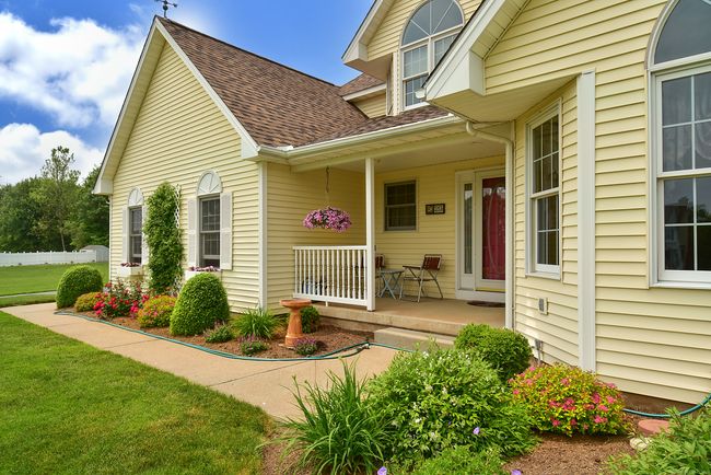29 Michael Ln, House other with 4 bedrooms, 3 bathrooms and null parking in Suffield CT | Image 6