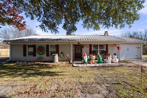 1405 Hidden Hills Dr, Corsicana, TX, 75110-9571 | Card Image