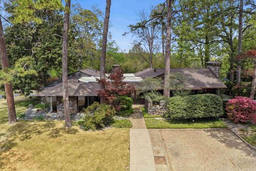 2 Glenridge Rd, Little Rock, AR, 72227-2209 | Card Image