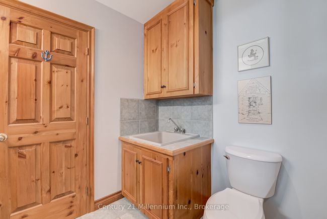 8 Willow Dr, House other with 5 bedrooms, 4 bathrooms and 3 parking in Tiny ON | Image 19