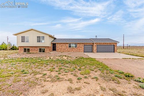 1090 E Linda Ave, Pueblo West, CO, 81007-1209 | Card Image