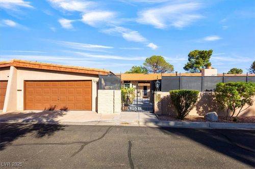 3470 Villa Hermosa Dr, Las Vegas, NV, 89121-4036 | Card Image