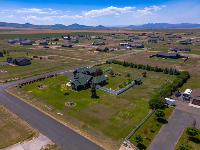 2198 Crested Wheat Loop, House other with 3 bedrooms, 4 bathrooms and null parking in East Helena MT | Image 63