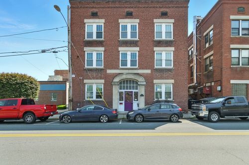 11 Conway St, Greenfield, MA, 01301-2835 | Card Image