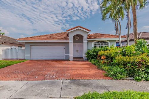 14739 Sw 38th St, Miami, FL, 33185-3906 | Card Image