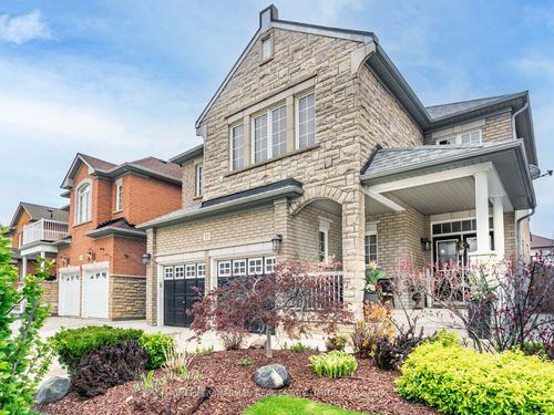 11 Chevrolet Dr, Brampton, ON, L7A3C3 | Card Image