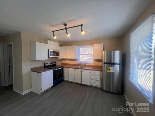 b-144 Mountain View Rd, Bessemer City, NC, 28016-9798 | Card Image