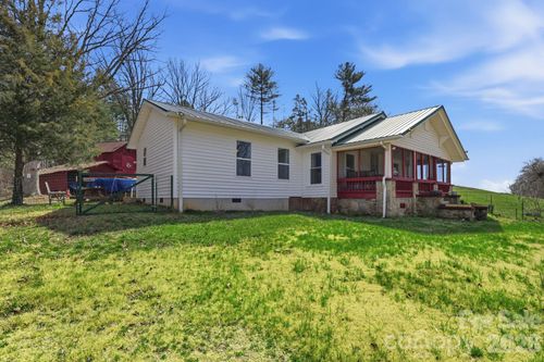 6998 Nobby Lail Rd, Connelly Springs, NC, 28612-7432 | Card Image