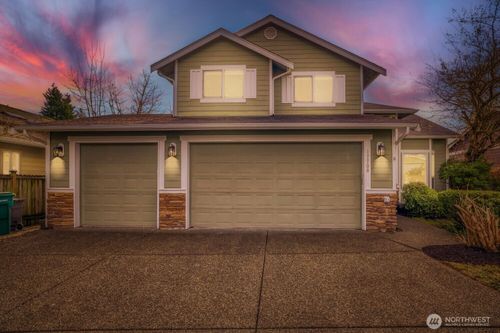 17708 11th Place W, Lynnwood, WA, 98037 | Card Image