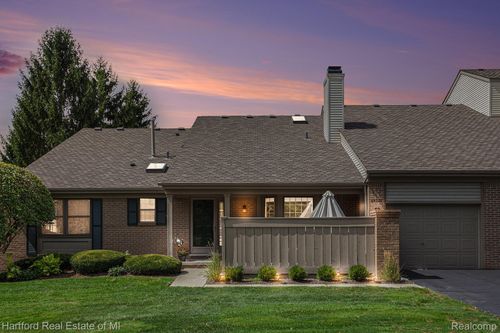 77-29335 Regents Pointe, Farmington, MI, 48331 | Card Image