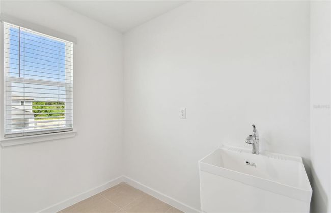 Laundry Room w/Utility Sink | Image 26