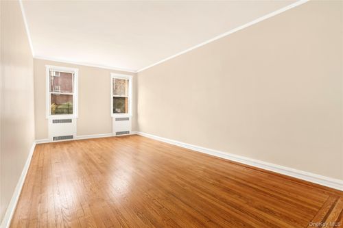 a3-63109 Saunders St, Rego Park, NY, 11374 | Card Image