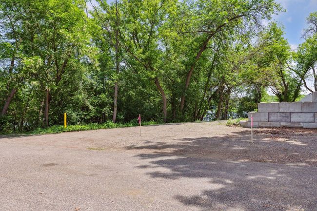 401 Highway 7, House other with 5 bedrooms, 2 bathrooms and null parking in Excelsior MN | Image 31