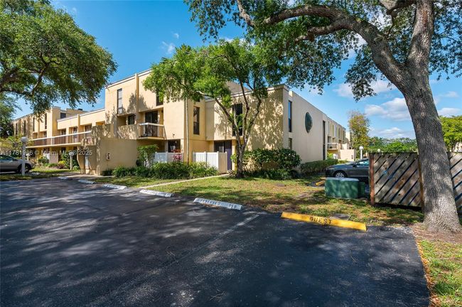 APT-808 - 2821 Sw 87 Th Ave, Condo with 3 bedrooms, 3 bathrooms and null parking in Davie FL | Image 29