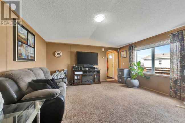 3313 43 Ave, House other with 3 bedrooms, 2 bathrooms and 2 parking in Lloydminster SK | Image 5