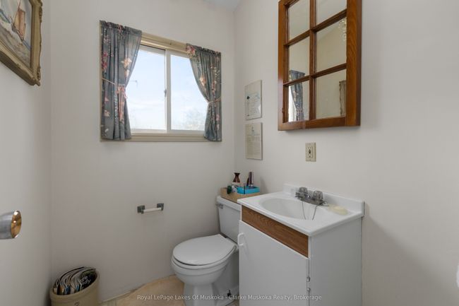 185 Woodland Trail, House other with 4 bedrooms, 2 bathrooms and 4 parking in Port Severn ON | Image 19