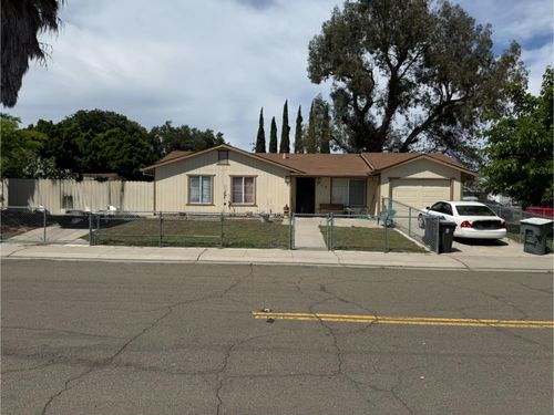 379 Valverde Ct, Lathrop, CA, 95330-9416 | Card Image