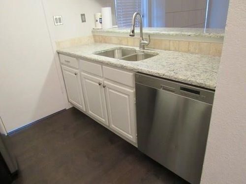 1002-5981 Arapaho Rd, Dallas, TX, 75248-3750 | Card Image