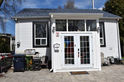 966 Dundas St E, Toronto, ON, M4M1R5 | Card Image