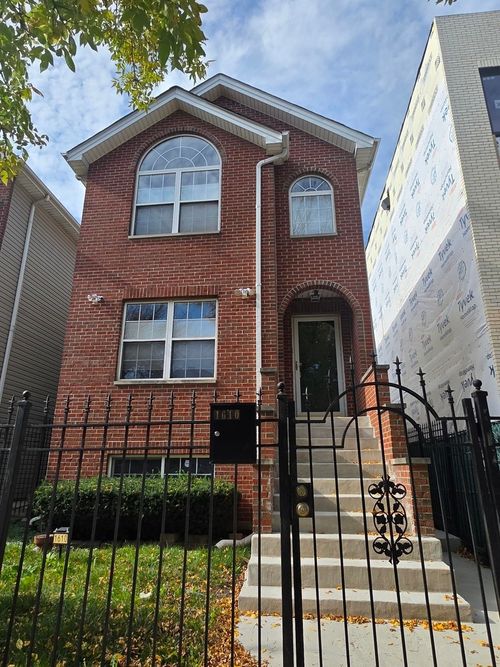 1610 S Saint Louis Ave, Chicago, IL, 60623-2529 | Card Image