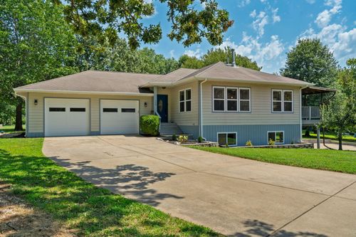 150 Chelsea Ln, Sparta, MO, 65753-9029 | Card Image