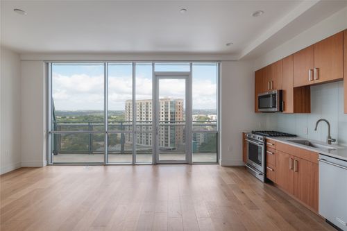 1406-222 West Ave, Austin, TX, 78701-0026 | Card Image
