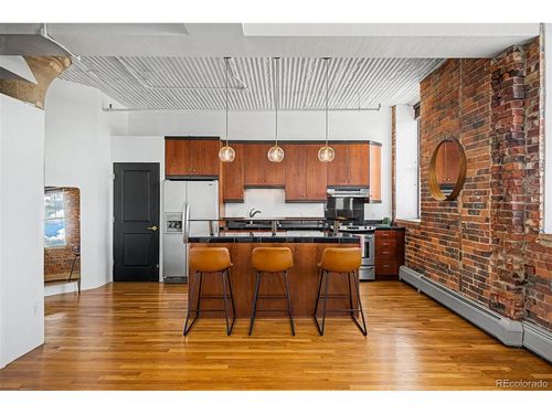 4f-2261 Blake St, Denver, CO, 80205-2045 | Card Image