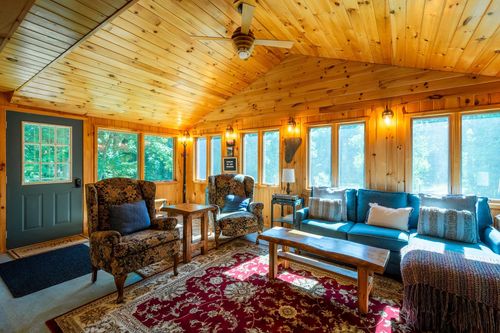 50 Rosewood Ln, Bomoseen, VT, 05732-9752 | Card Image
