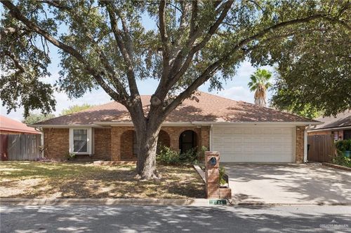 3204 Gull Ave, McAllen, TX, 78504-5040 | Card Image