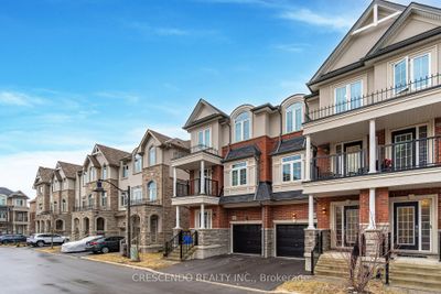 104 Borers Creek Cir, Home with 3 bedrooms, 3 bathrooms and 2 parking in Waterdown ON | Image 2