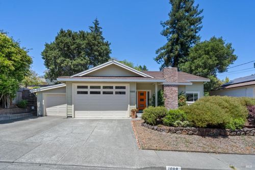 1008 West St, Petaluma, CA, 94952-2039 | Card Image