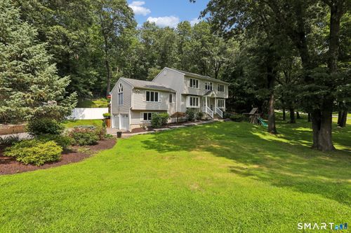 26 Kilian Dr, Danbury, CT, 06811-3461 | Card Image