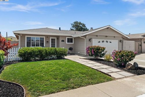 37881 Manzanita St, Newark, CA, 94560-4343 | Card Image