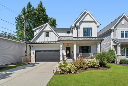 31 Richmond Ave, La Grange Park, IL, 60526-2038 | Card Image