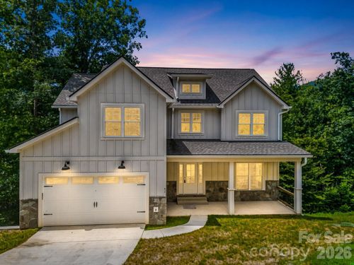 42 Stone Crest Mountain Dr, Black Mountain, NC, 28711-3074 | Card Image