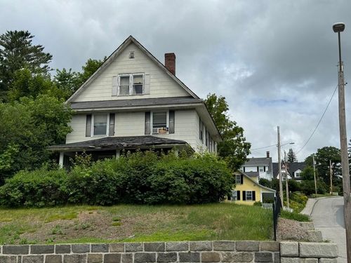 194 Main St, Littleton, NH, 03561-4015 | Card Image