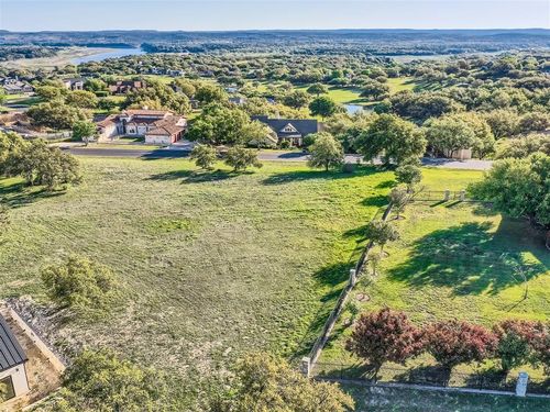27209 Waterfall Hill Pkwy, Spicewood, TX, 78669-3079 | Card Image