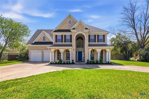 303 Roseland Ave, Victoria, TX, 77901-3213 | Card Image