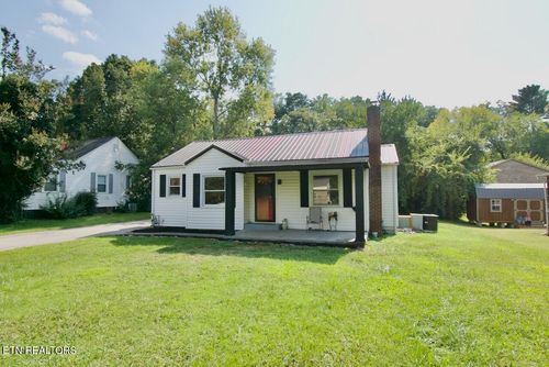 403 S Maple St, Maryville, TN, 37803-5728 | Card Image