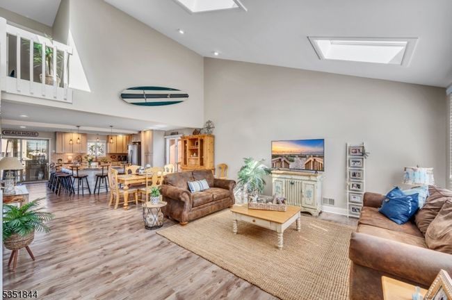 8 Bahia Ct, House other with 4 bedrooms, 3 bathrooms and null parking in Brick NJ | Image 17