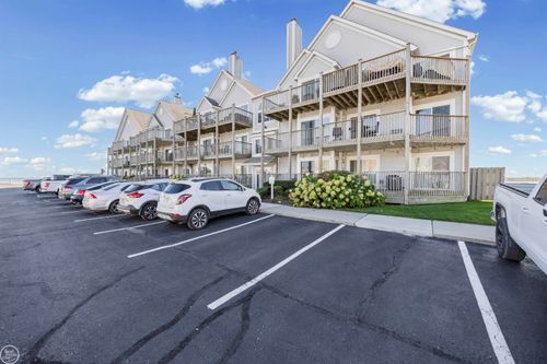 37530 Jefferson, #303 Avenue, Harrison Charter Township, MI, 48045 | Card Image