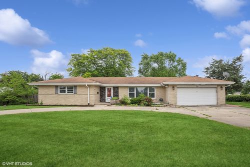 33 W Wise Rd, Schaumburg, IL, 60193-4069 | Card Image