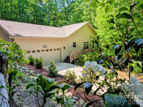 14 Isuhdavga Ct, Brevard, NC, 28712-9221 | Card Image