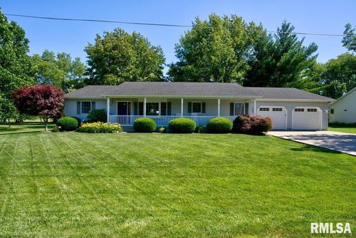 109 Magnolia Dr, Raymond, IL, 62560-5245 | Card Image