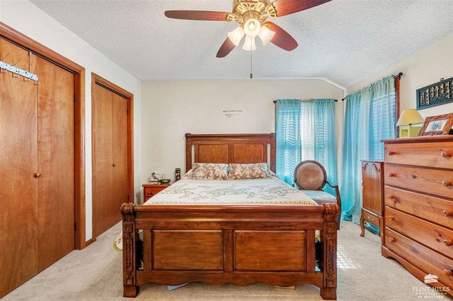 1920 Apache Dr, House other with 3 bedrooms, 3 bathrooms and null parking in Junction City KS | Image 15