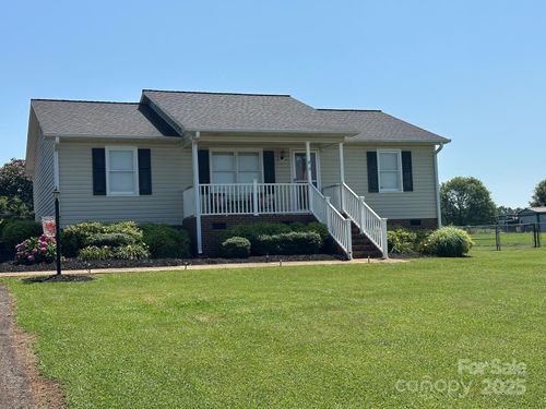 313 Salters Ct, Chesnee, SC, 29323-8015 | Card Image