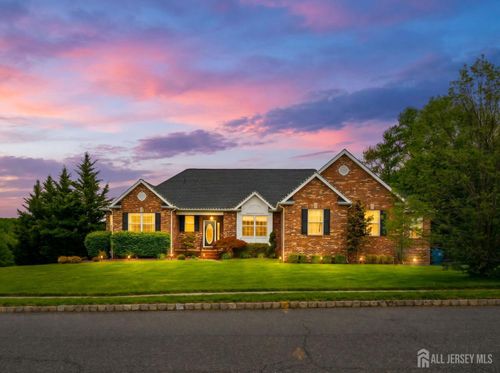 32 Scott Dr, Monroe, NJ, 08831-3543 | Card Image