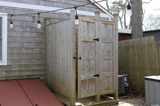 outdoor shower | Image 6